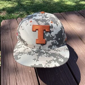 Nike True Dri-FIT Texas Longhorns Digital Camo Fitted Hat (No Size Tag)